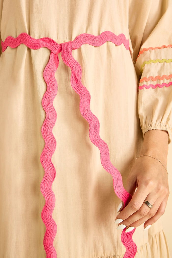 Maxi Wide Dress with Wavy Details product image 3