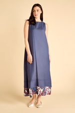 Sleevless Dress with Printed Hem product image 4