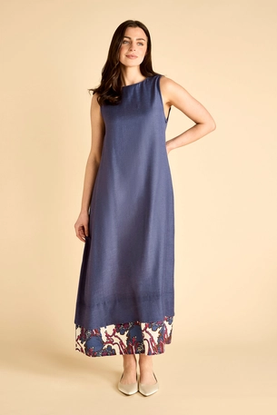 Sleevless Dress with Printed Hem product image