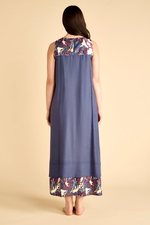 Sleevless Dress with Printed Hem product image 3