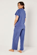 Buttoned Short-Sleeved Pyjama Set in Soft Velour product image 4