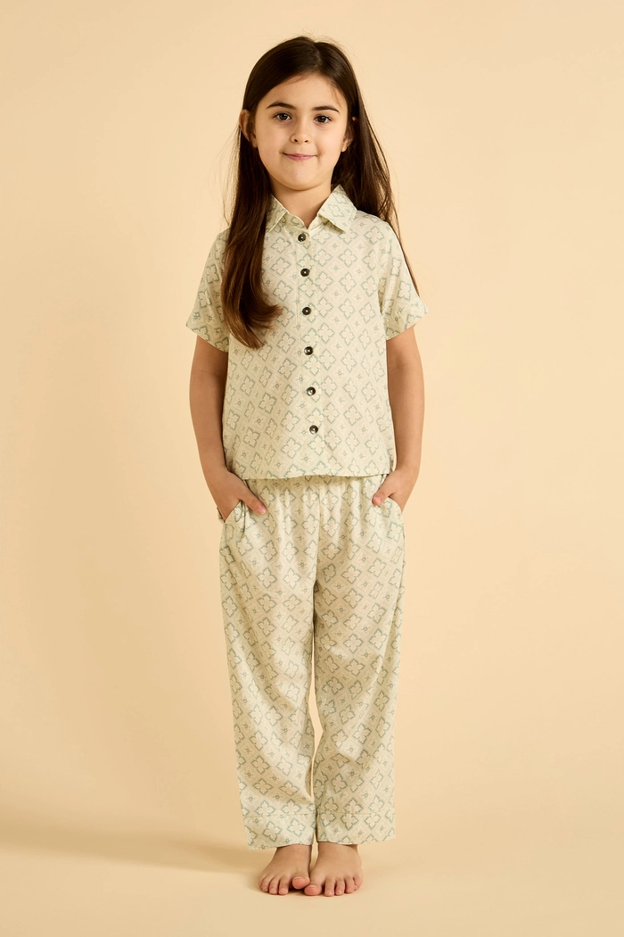 Classic Printed Pyjama Set for Girls product image 1